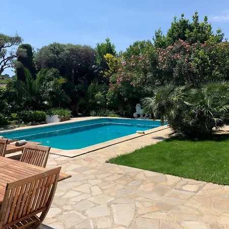 Cap D'antibes Piscine & Plage Des Ondes A Pied